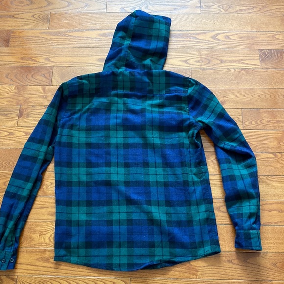Dickies shirt/jacket button down with hood plaid size medium. Nice for camping! - Picture 12 of 12